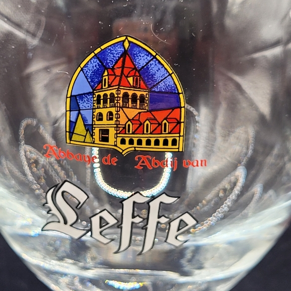 Set of 2 Leffe Beer Chalice Glasses 33cl – Stemmed Goblets – 7.5" Tall - Picture 2 of 8